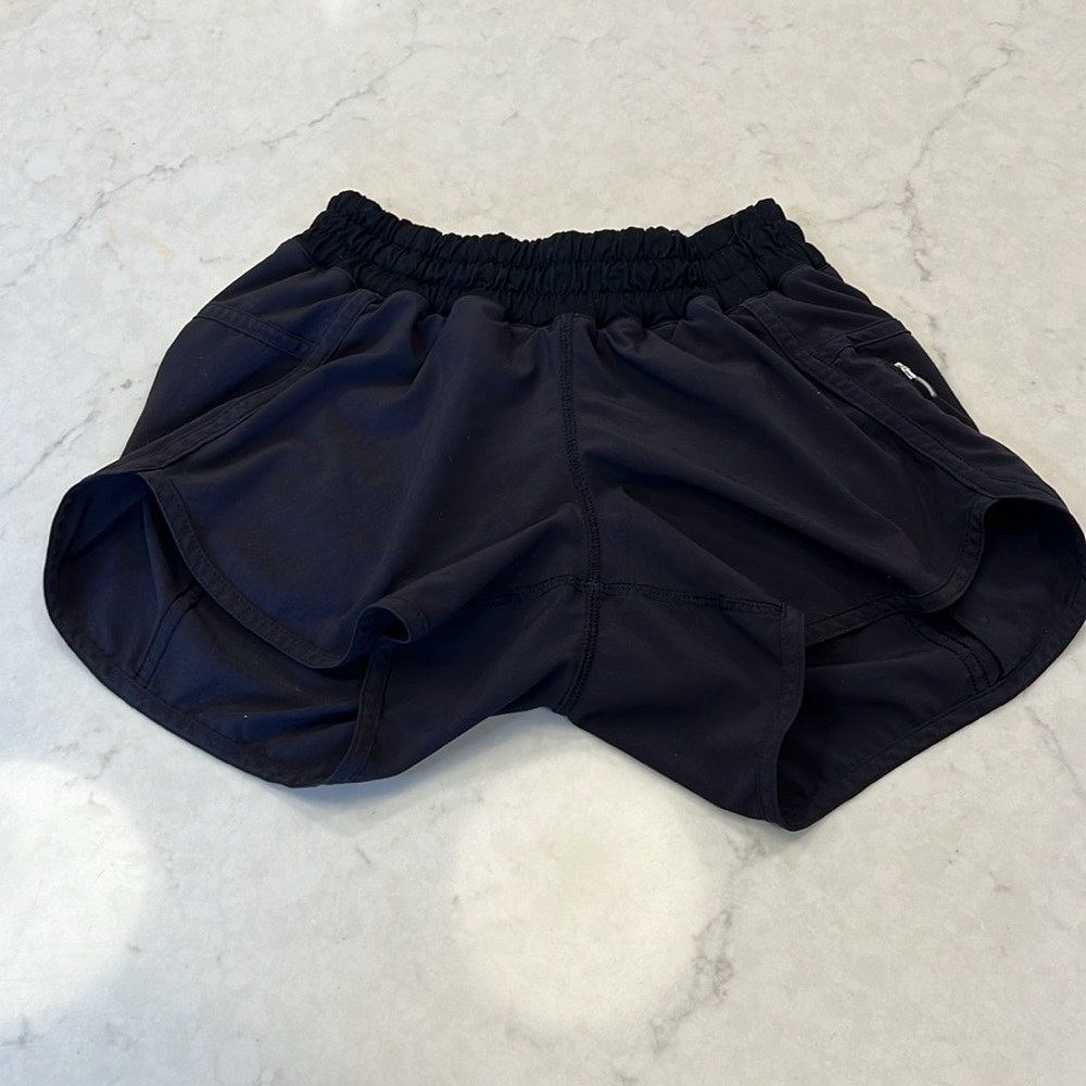 Lululemon Run: Track Attack Short size 2 - Picture 4 of 8